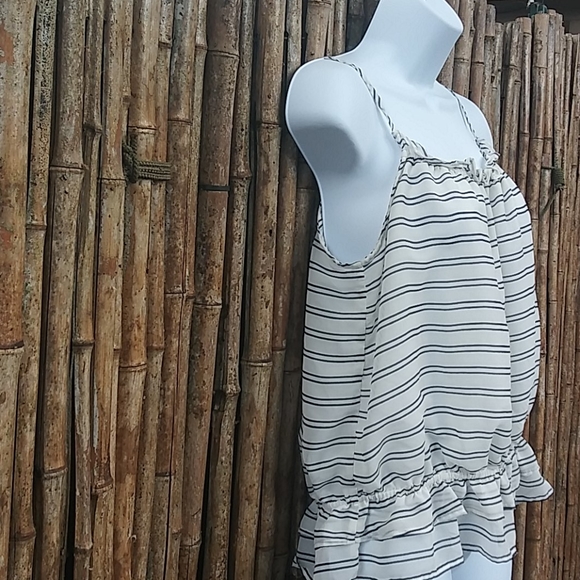 Banana Republic spaghetti straps shirt size XS - Picture 4 of 11